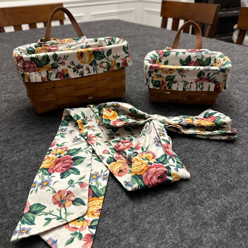 Floral Tie with Woven Basket